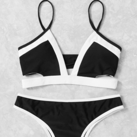 Sweaters - Contrast Trim Bikini Set👙